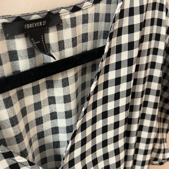 Black & White Checkered Blouse - Picture 2 of 5
